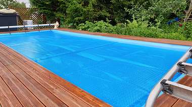 Poolplane für Swimmingpool - Foto: iStock/Denise Hasse 