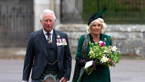 Prinz Charles und Herzogin Camilla in Schottland im Mai 2020. - Foto:  AMY MUIR/GettyImages