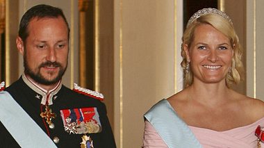 Aus Liebe zu Prinzessin Mette-Marit würde Prinz Haakon vielleicht sogar auf den Thron verzichten. - Foto: Hakon Mosvold / AFP / Getty Images