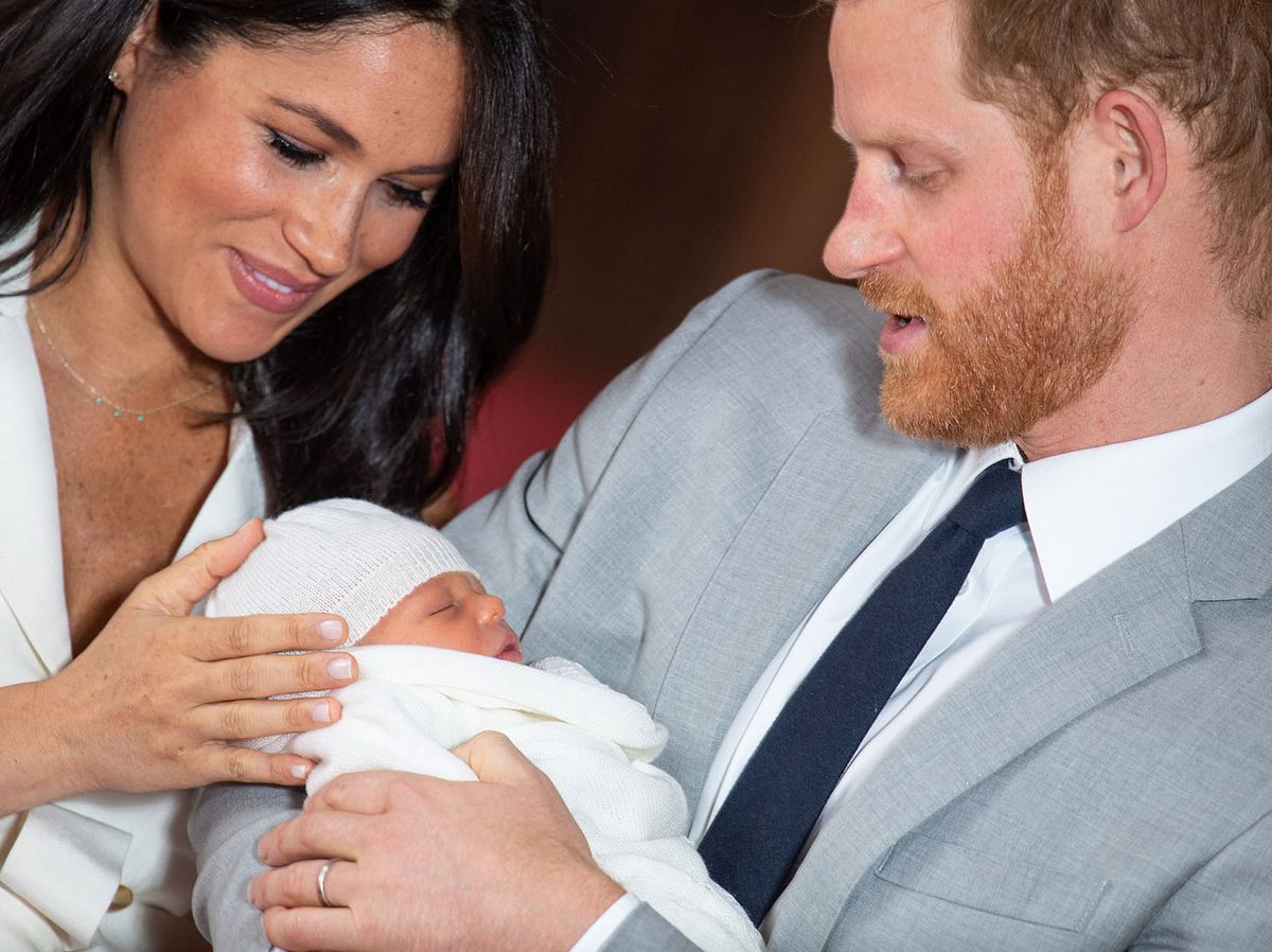 Prinz Harry und Herzogin Meghan mit ihrem Sohn Archie. 