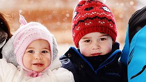 Prinz William mit Ehefrau Herzogin Kate und den beiden Kindern George und Charlotte. - Foto:  JOHN STILLWELL/GettyImages