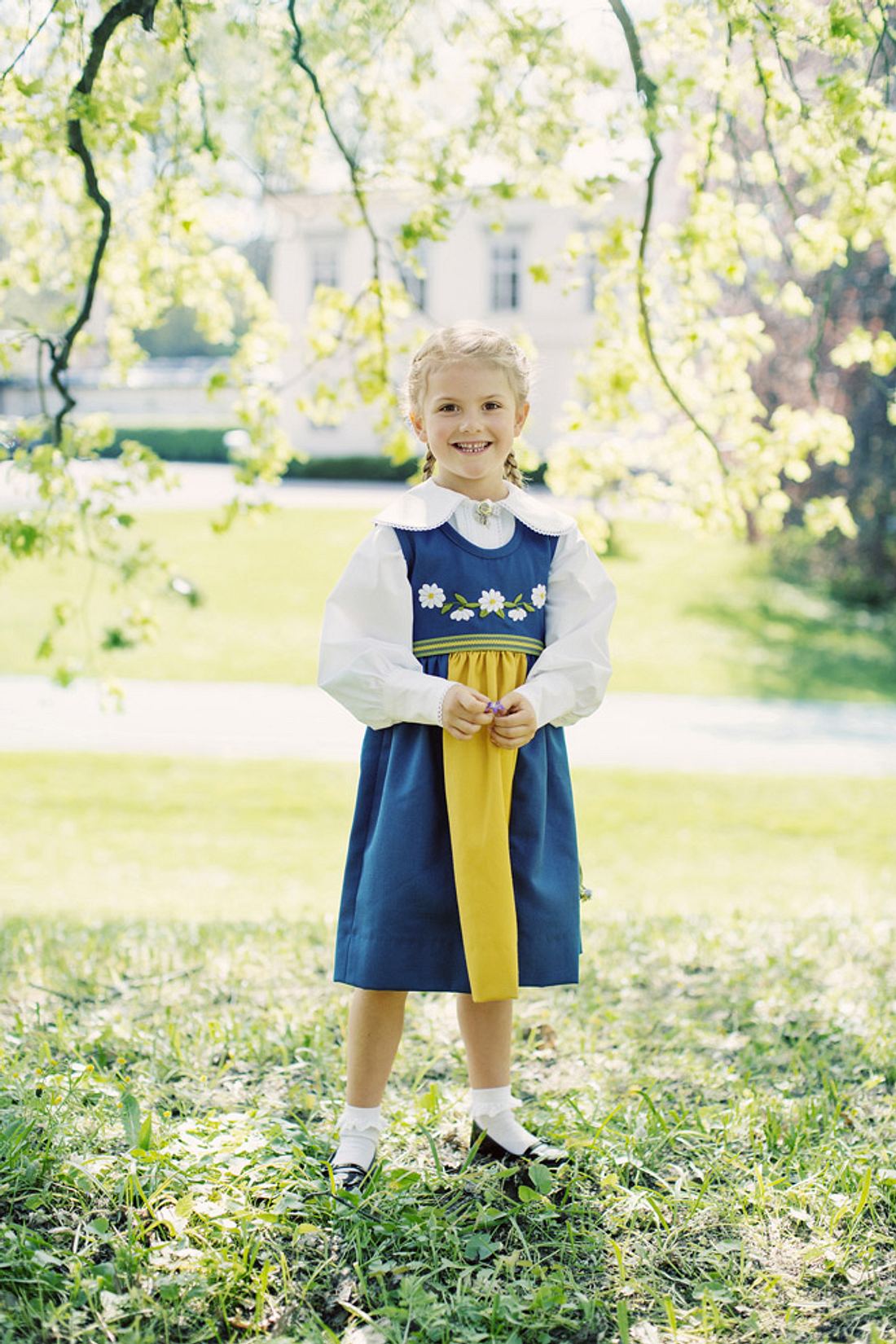 Prinzessin Estelle von Schweden ist schon richtig groß geworden.