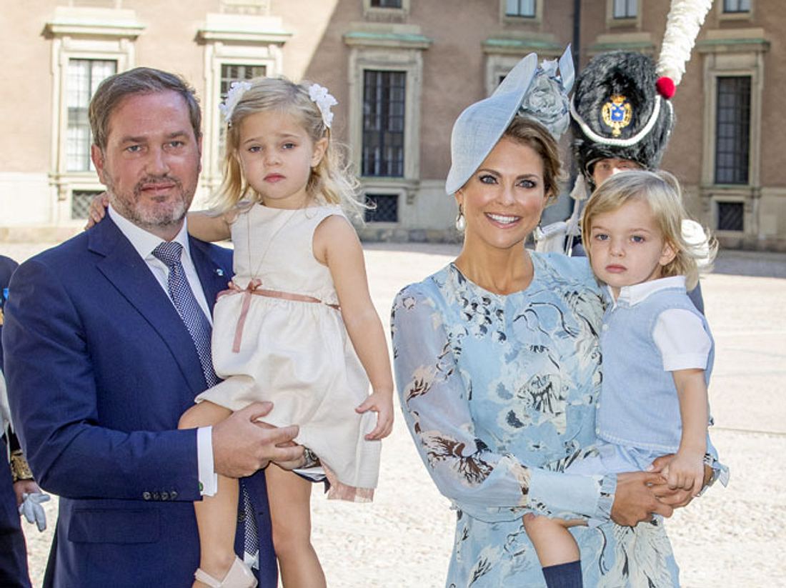 Prinzessin Madeleine von Schweden mit Ehemann Christopher O'Neill und ihren gemeinsamen Kindern.