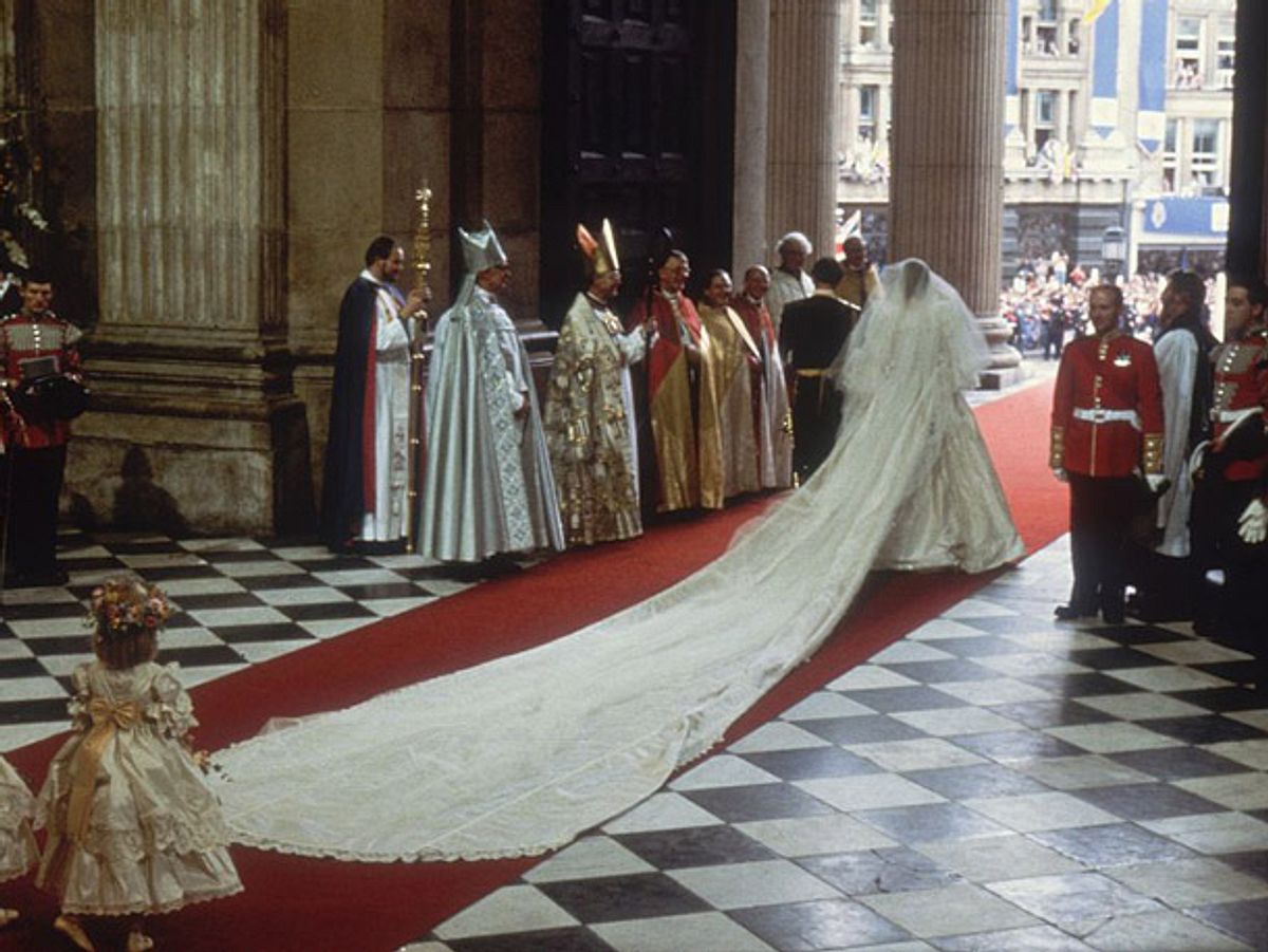 Fakt 8: Das Brautkleid von Prinzessin Diana