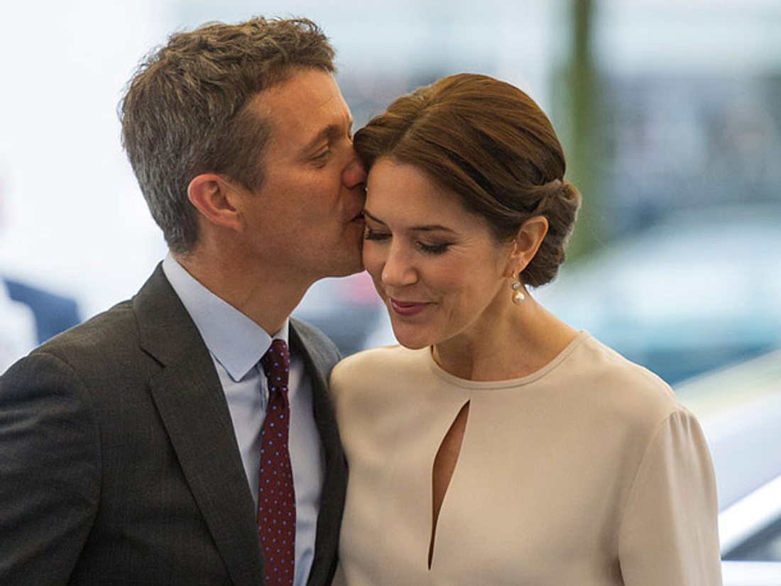 Prinzessin Mary und Prinz Frederik von Dänemark: Ihre Liebesgeschichte. Prinzessin Mary und Prinz Frederik von Dänemark: Ihre Liebesgeschichte.