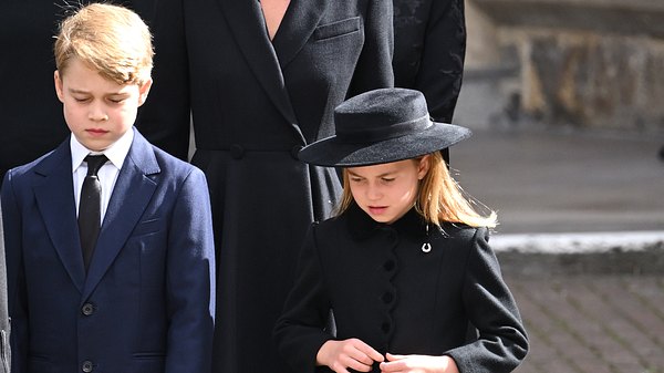 Prinz George und Prinzessin Charlotte.  - Foto: Karwai Tang / Kontributor