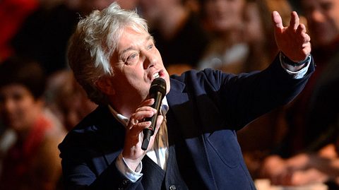 Liedermacher Rolf Zuckowski hat eine schwere OP hinter sich. - Foto: Jens Schlueter / Getty Images