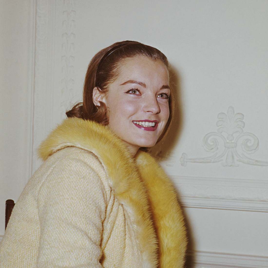 Romy Schneider war Jungfrau und trug ihre Haare oft streng nach hinten. Romy Schneider trug die perfekte Frisur zu ihrem Sternzeichen.
