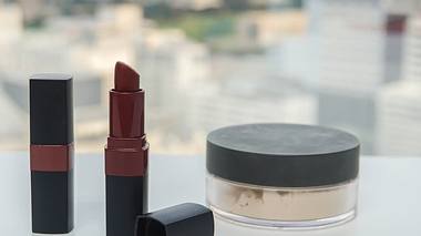 Der perfekte rote Lippenstift für Ihren Hauttyp - Foto: Jummie/istock