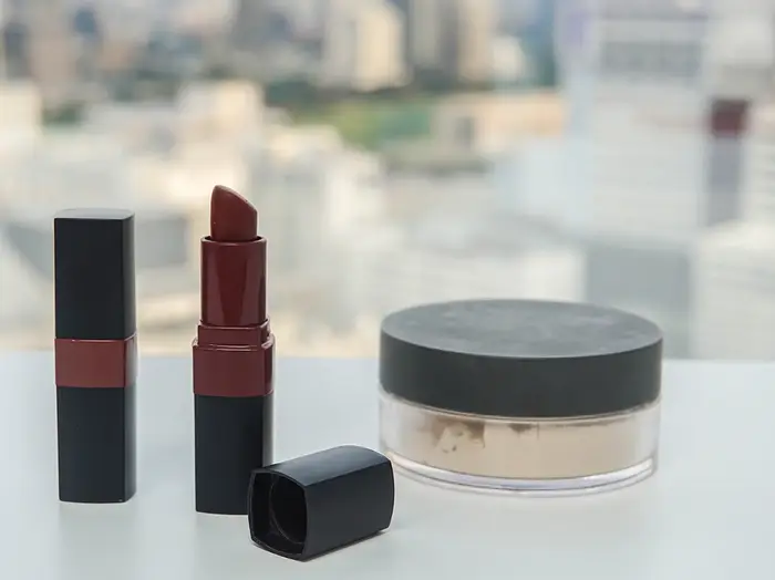 Der Perfekte Rote Lippenstift Fur Ihren Hauttyp Liebenswert Magazin