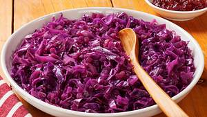 Selbstgemachter Rotkohl - Foto: travellinglight / iStock