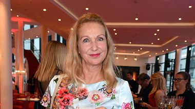 Schauspielerin Sabine Kaack 2019 in Hamburg. - Foto:  Tristar Media / Kontributor