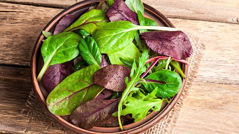 Welche Salatsorten sind am gesündesten? - Foto: LanaSweet / iStock
