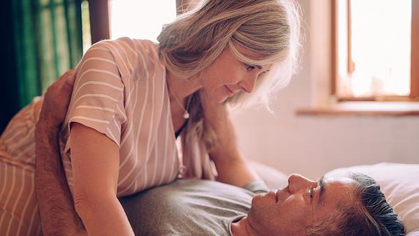 Vier Tipps, mit denen Sie schneller zum Orgasmus bringen - Foto: iStock/ wundervisuals