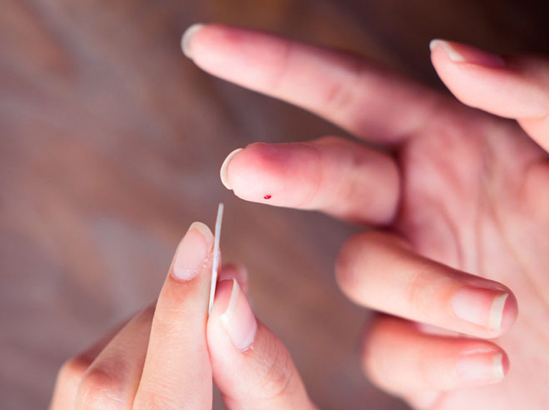 Ein Selbsttest kann schon mit einem Piks in den Finger Aufschluss über unsere Gesundheit geben. Ein Selbsttest kann schon mit einem Piks in den Finger Aufschluss über unsere Gesundheit geben.