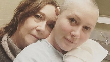 Shannen Doherty bekommt im Krebs-Kampf Unterstützung von ihrer Mutter.  - Foto: Shannen Doherty / theshando / Instagram