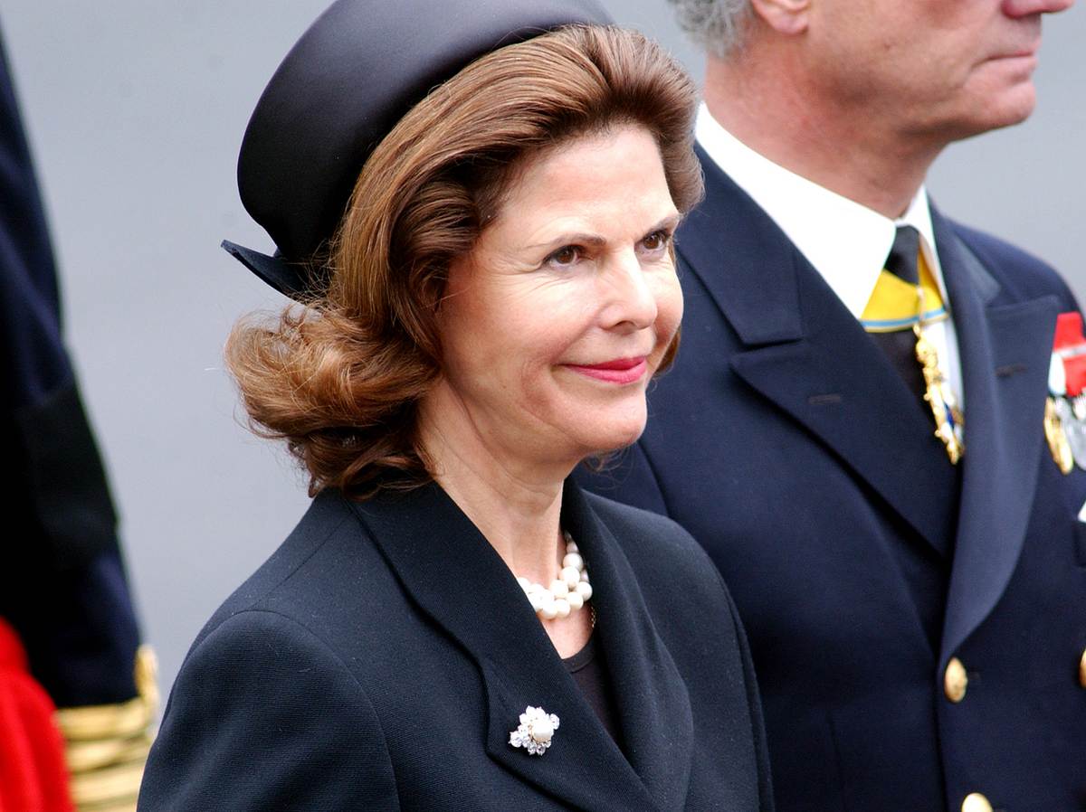 Silvia von Schweden auf der Beerdigung von Queen Mum.