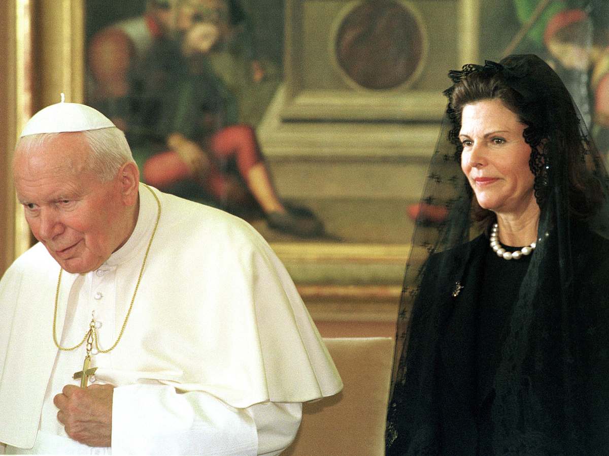 Königin Silvia und Papst Johannes Paul der II. 