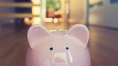 5 clevere Spartipps für den Alltag - Foto: courtneyk / iStock