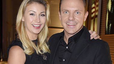 Stefan Mross und seine Freundin Anna-Carina Woitschak.  - Foto: Tristar Media/Getty Images