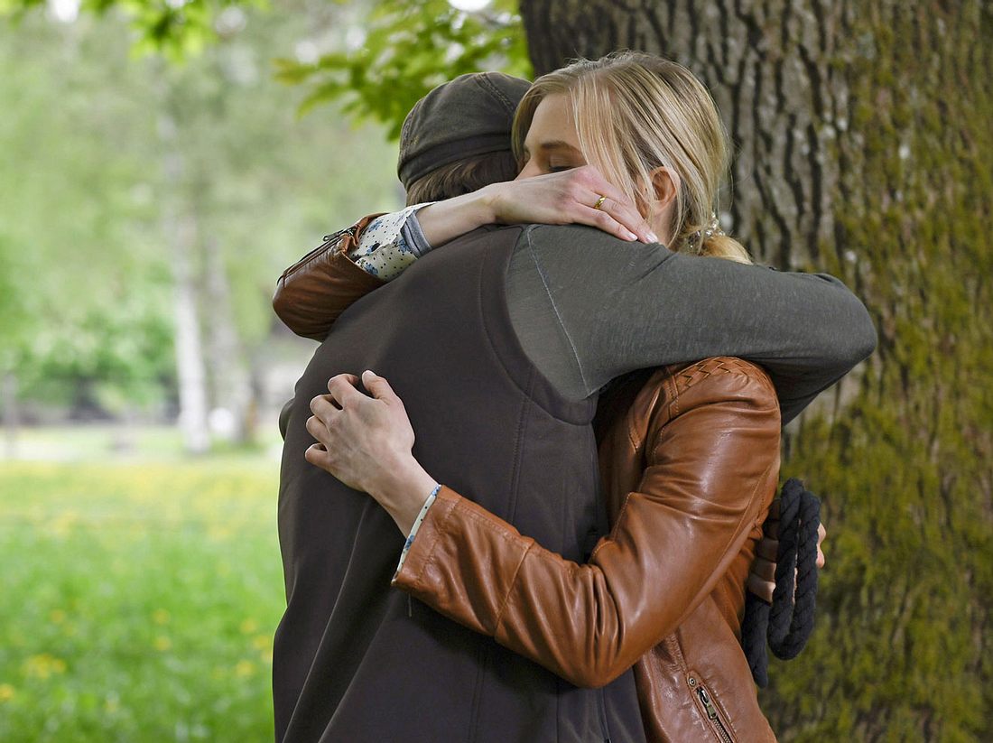 Bei Sturm der Liebe haben Alicia und Viktor offenbar endlich zueinander gefunden. Bei Sturm der Liebe haben Alicia und Viktor offenbar endlich zueinander gefunden.