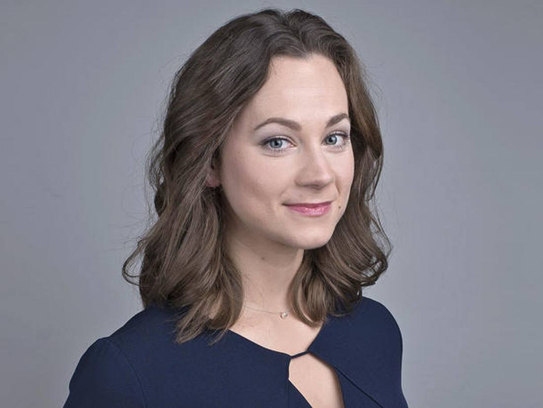 Fans von 'Sturm der Liebe' müssen sich bald von Christin Balogh alias Tina Kessler verabschieden. Fans von 'Sturm der Liebe' müssen sich bald von Christin Balogh alias Tina Kessler verabschieden.