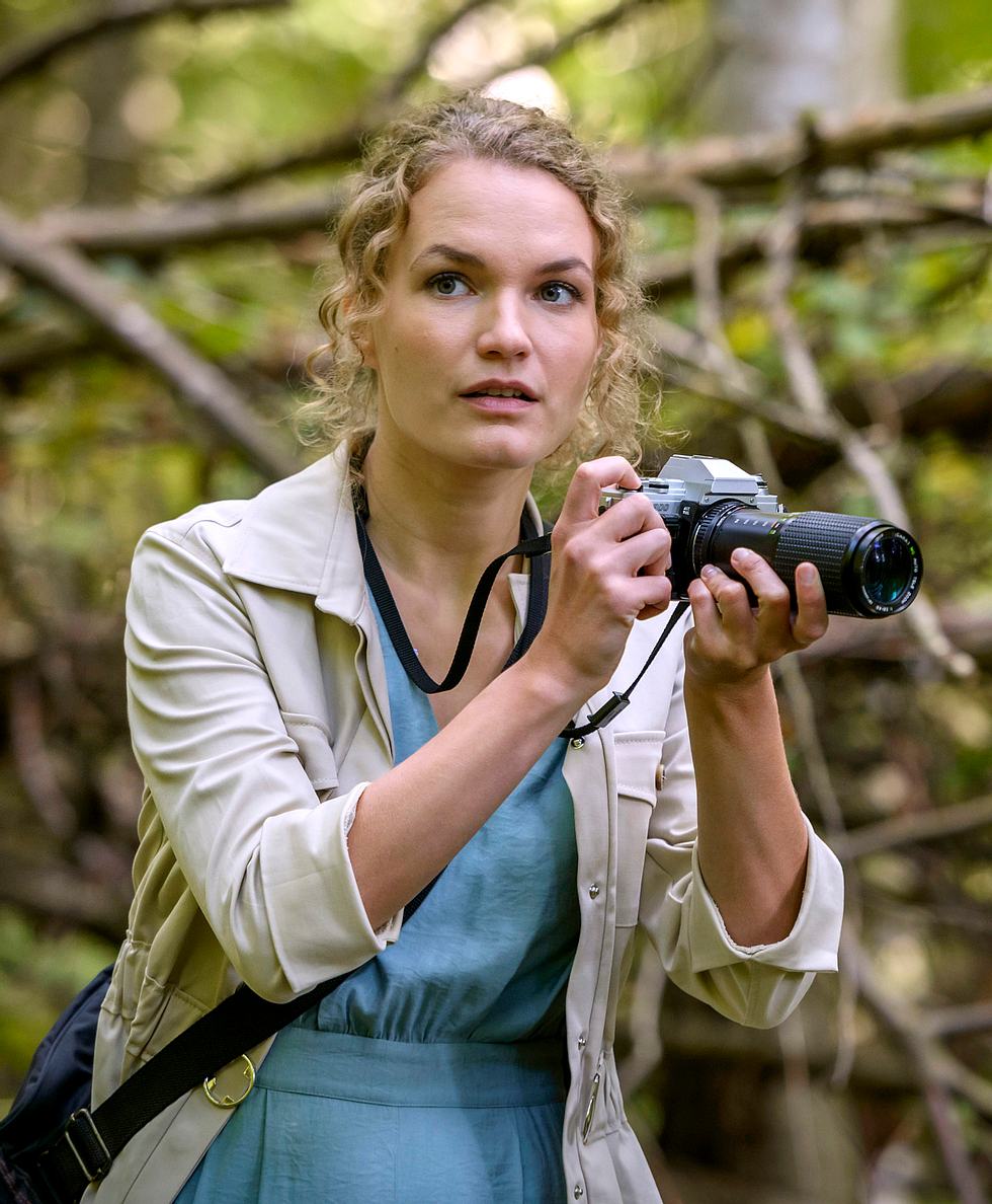 Maja (Christina Arends) ist bei 'Sturm der Liebe' eine leidenschaftliche Fotografin.