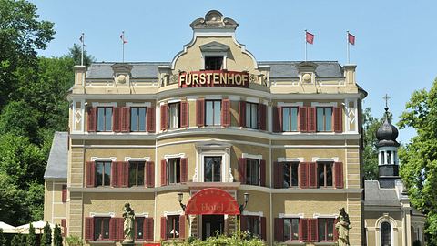 Der Fürstenhof von Sturm der Liebe. - Foto: ARD/Ann Paur