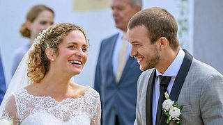 Bei Sturm der Liebe können Tim und Franzi endlich heiraten. - Foto: ARD/Christof Arnold