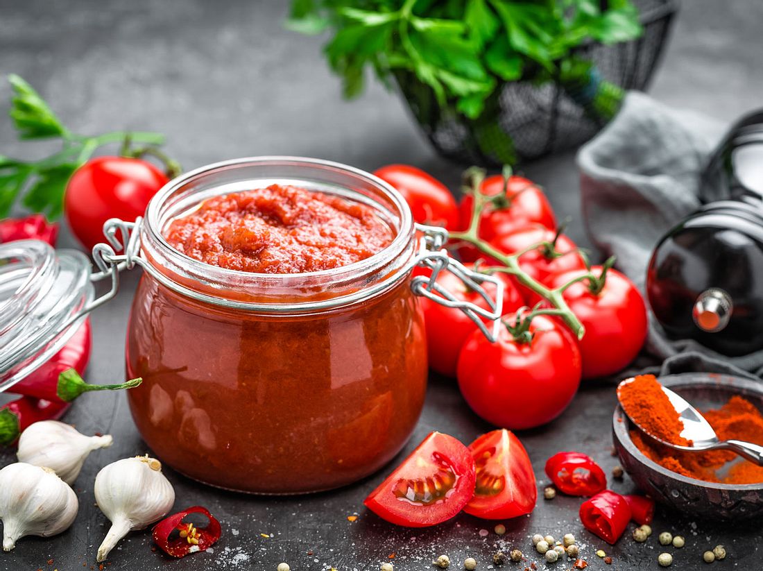 Tomaten einkochen: So geht es ganz einfach | Liebenswert Magazin
