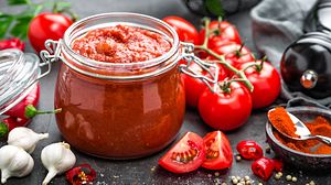 Tomaten einkochen - Foto: YelenaYemchuk / iStock