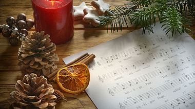 Die schönsten Weihnachtslieder - Foto: Rebell / iStock 