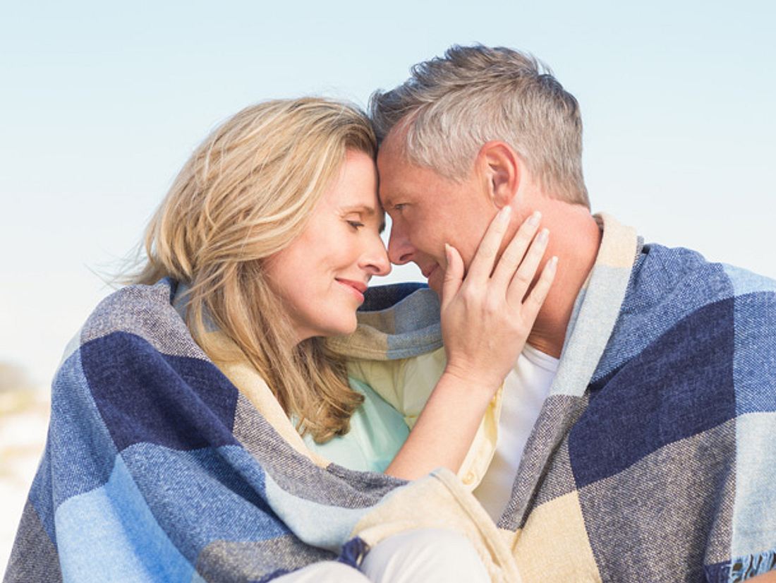 Glücklich bis in alle Ewigkeit – das wünschen wir uns seit der ersten Liebe. Glücklich bis in alle Ewigkeit – das wünschen wir uns seit der ersten Liebe.